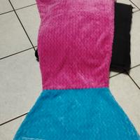 coperta a coda di sirena in pile rosa e blu