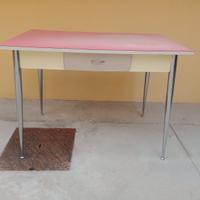 Tavolo da cucina vintage