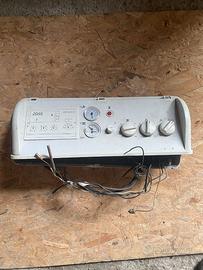 Pannello comandi caldaia con display e sonde