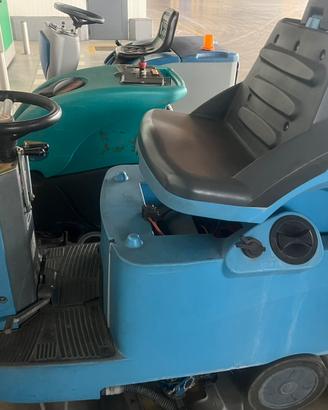 Lavasciuga pavimenti industriali