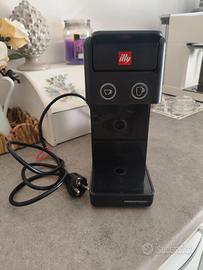 Macchinetta caffè Illy