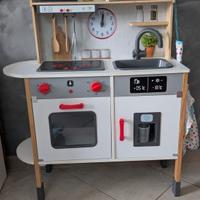 Cucina giocattolo Lidl con accessori