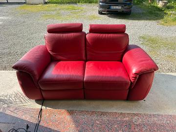 Divano in pelle elettrico rosso 2 posti comodo