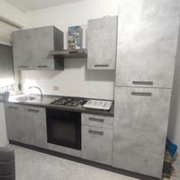 Cucina  e parete attrezzata