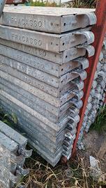 PEDANE PER PONTEGGIO