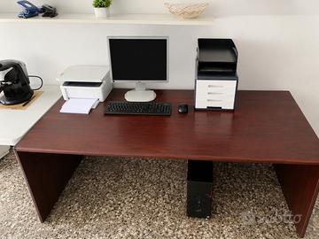 Scrivania da lavoro in legno
