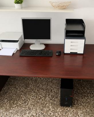 Scrivania da lavoro in legno