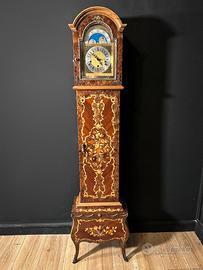 Elegante orologio a colonna risalente ai primi del