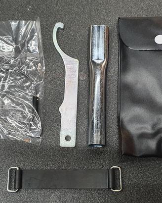 KIT ATTREZZI CHIAVI YAMAHA PER MT-07 -