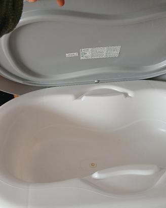 vaschetta per bagnetto +sdraio per cambio 