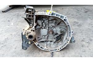 Cambiò Peugeot 2008 1.2 Puretech