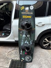 Tavola da wakebord + attacchi 42