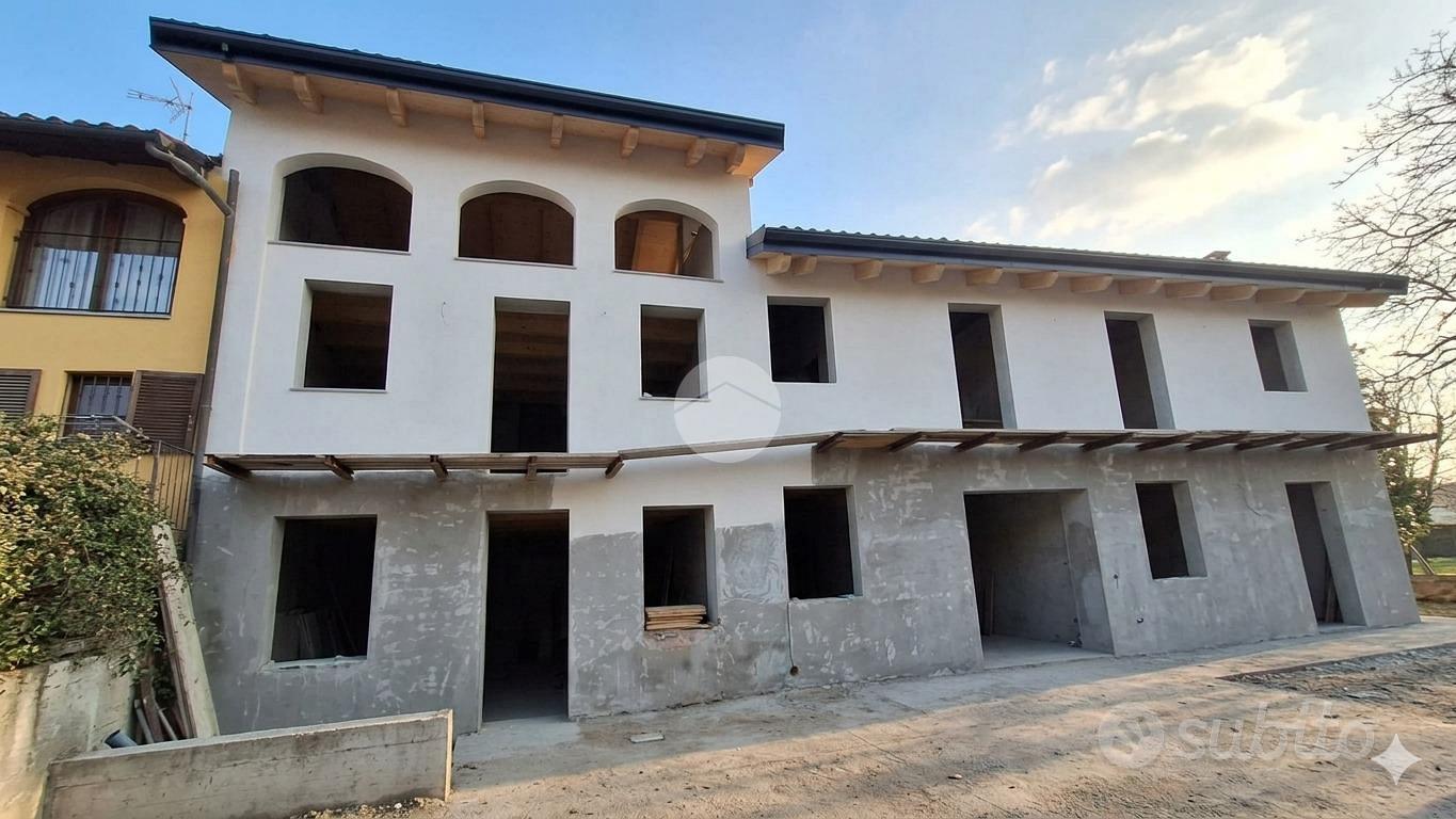 3 LOCALI A GASSINO TORINESE - Vista 2