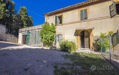 Casa Colonica a Potenza Picena 5 locali
