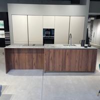 Cucina con ISOLA - Elettrodomestici BOSCH