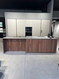 Cucina con ISOLA - Elettrodomestici BOSCH
