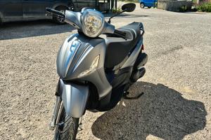 piaggio beverly 350