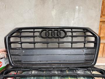 Mascherina Audi Q5 SportBack S Line Originale Nera