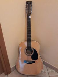 Chitarra a 12 corde Suzuki