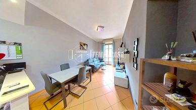 5 LOCALI RISTRUTTURATO E CON ASCENSORE IN CORSO VE