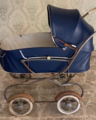 Carrozzina Giordani anni '50 per bambini