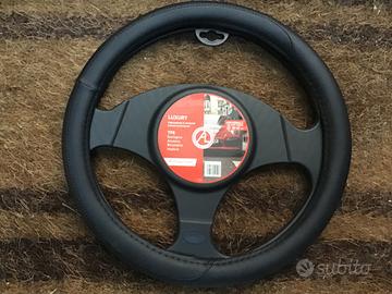 COPRIVOLANTE UNIVERSALE 35-37 SIMILPELLE NUOVO