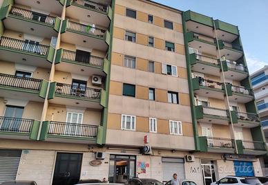 Appartamento trivano cucina e due bagni