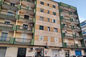 Appartamento trivano cucina e due bagni