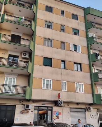 Appartamento trivano cucina e due bagni