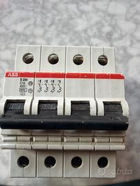 interruttore magnetotermico ABB C16
