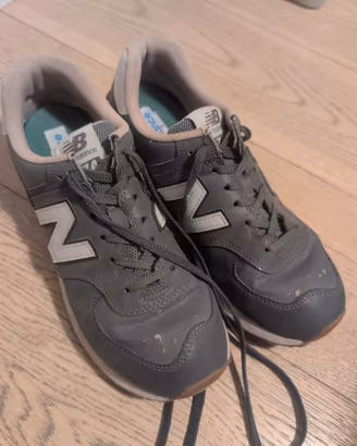 new balance grige