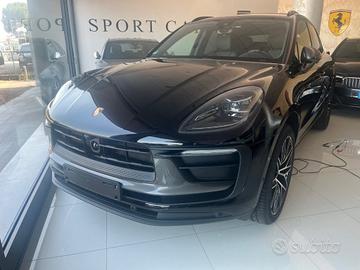 PORSCHE Macan 2.0 T