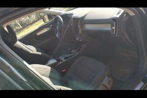 Volvo  xc40 recarge ibrida