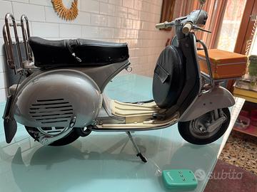 Hachette vespa gs 150 del 1956 1/3