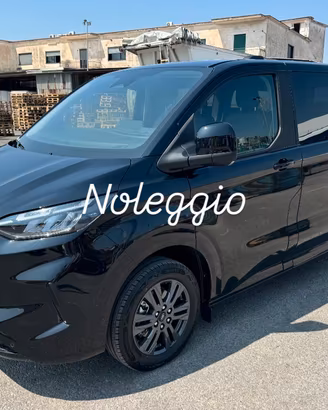 Noleggio furgone 9 posti