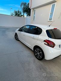 Peugeot 208 1.4 diesel