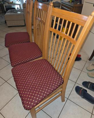 6 sedie da pranzo in legno, gratis tavolo in legno