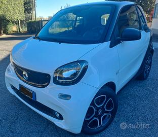 SMART FORTWO COUPE benzina - cambio automatico