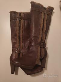 2 paia di stivali , numero 38/39