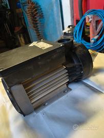 Pompa per vasca idromassaggio