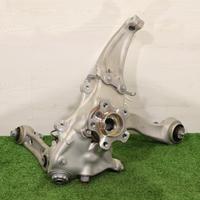 BMW G30 G31 Mozzo fusello bracci destro | 24310