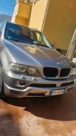 Auto in buoni condizioni marciante