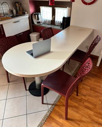 Tavolo penisola sagomato a goccia per living room