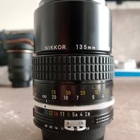2 obbiettivi Nikon