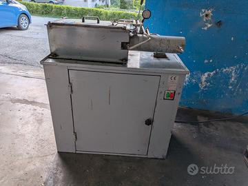 PRESSA SCHIACCIAFILTRI COMAP SF/16