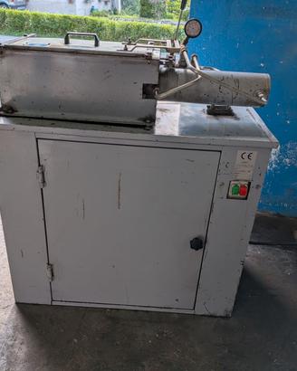 PRESSA SCHIACCIAFILTRI COMAP SF/16