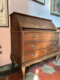 Scrittoio antico a ribalta