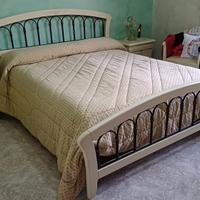 Contorno letto matrimoniale