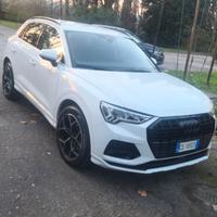 AUDI Q3 2023 NUOVA TUTTO CERTIFICATO AUDI NUOVA