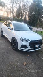 AUDI Q3 2023 NUOVA TUTTO CERTIFICATO AUDI NUOVA